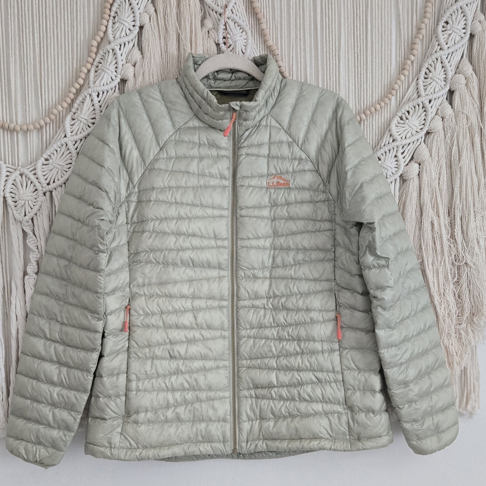 LL Bean Women Ultralight 850 Packable Light Zip Down Jacket hoodie Size: M PET